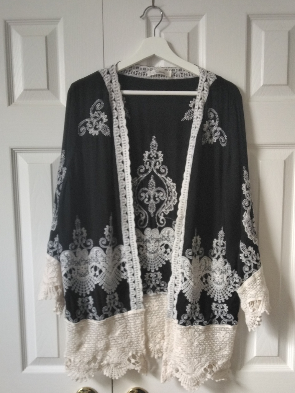 Solitaire Black and Cream Lace-Edged Top